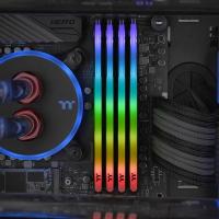 THERMALTAKE 16GB (2X 8GB) DDR4 4000MHZ CL19 DUAL KIT RGB PC RAM TOUGHRAM R022D408GX2-4000C19A